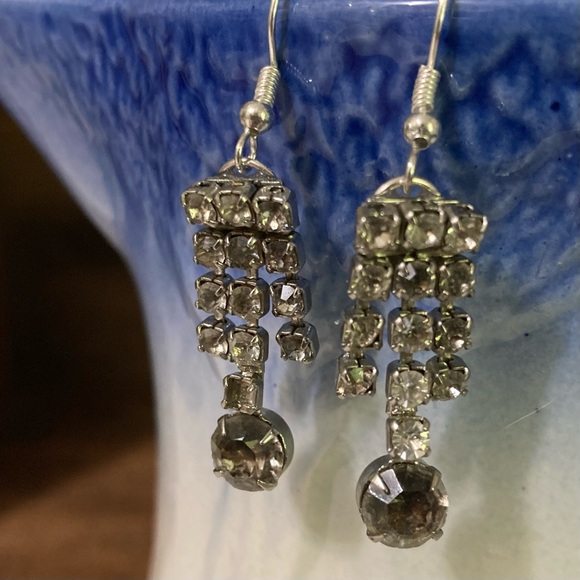 Vintage Rhinestone Drop Earrings - Picture 1 of 4